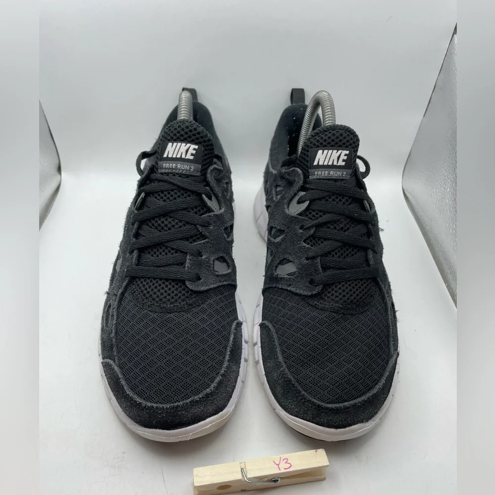 Nike Free Run 2 black sneakers men’s 7/ womens 8.5